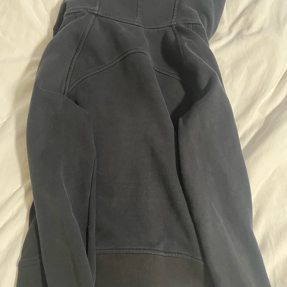 Black lululemon zip up scuba jacket size 6 - Picture 6 of 6